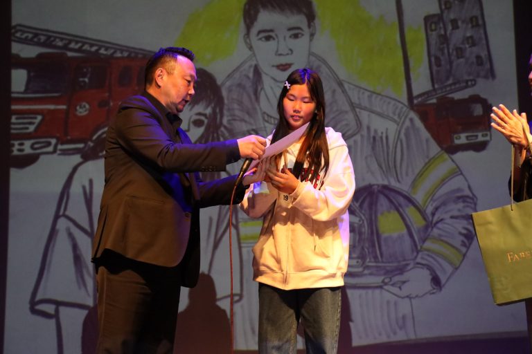 Гар зургийн уралдааны шилдэгүүд шалгарлаа